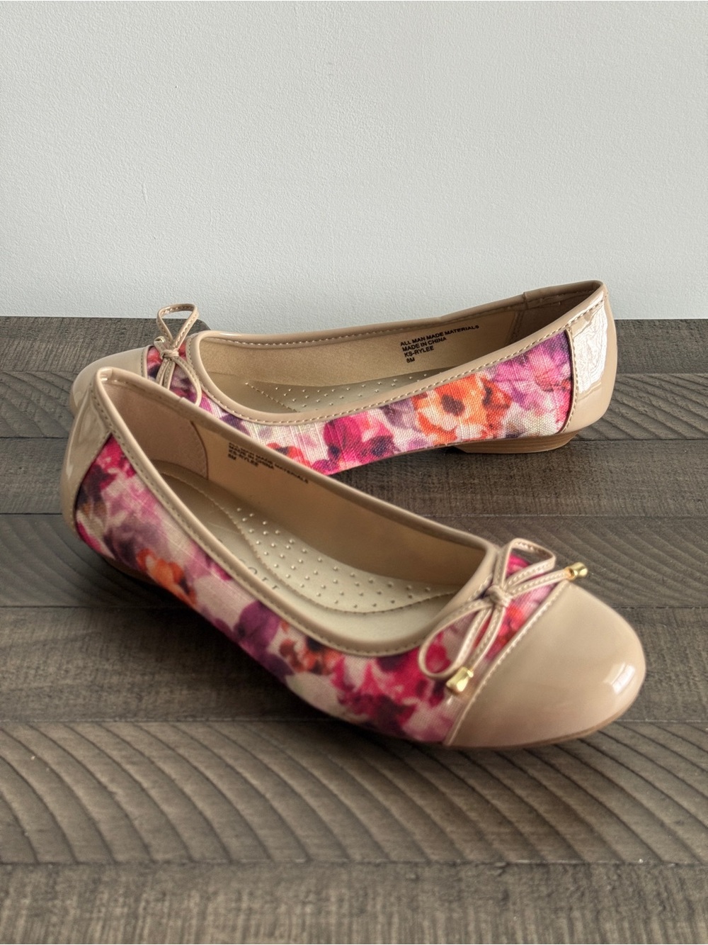 Karen Scott Women's Floral Ballet Flats with Nude Patent Trim Size 8